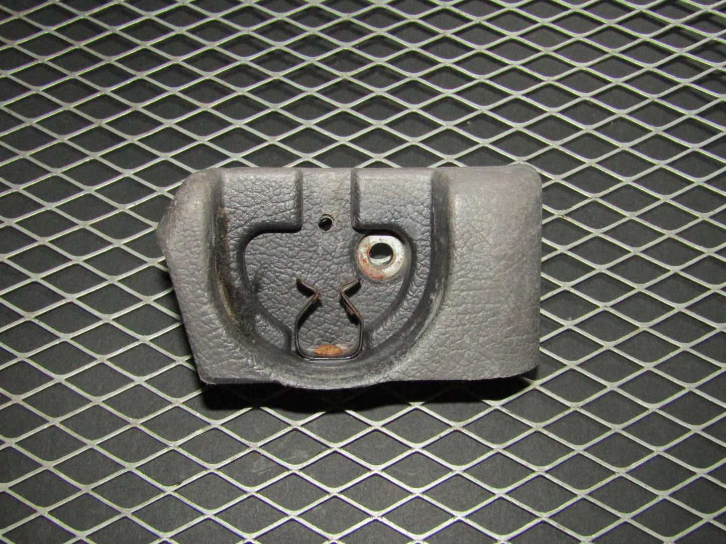 94 95 96 97 Mitsubishi 3000GT OEM Trunk Cover Roll Mount Holder - Right