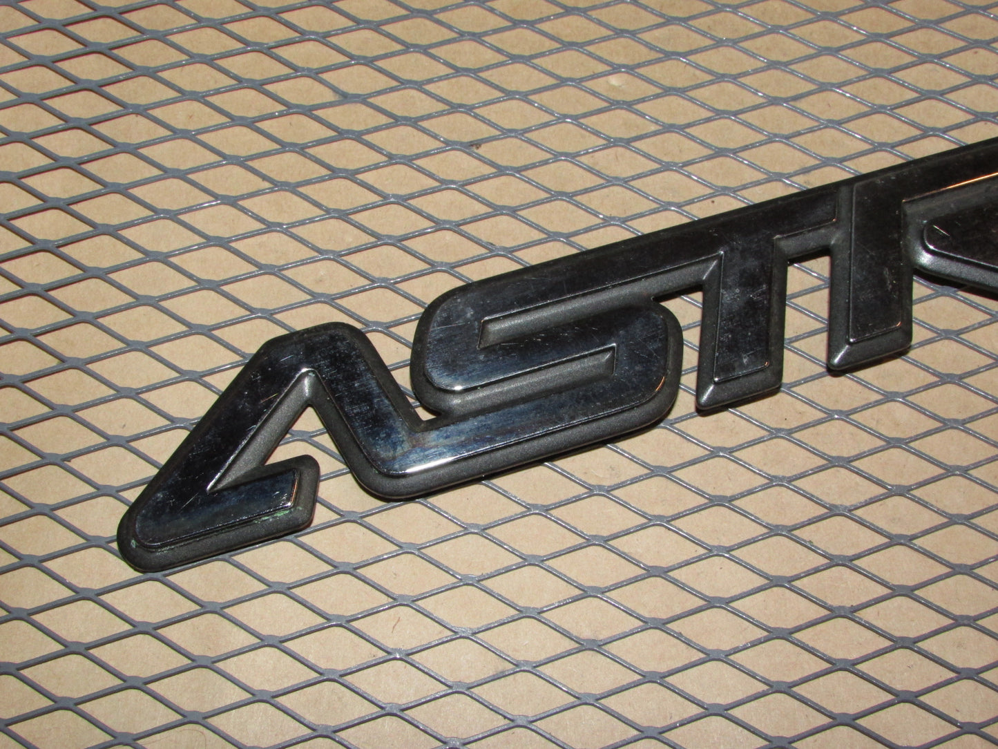 95-05 Chevrolet Astro OEM Rear Tailgate Astro Emblem Badge