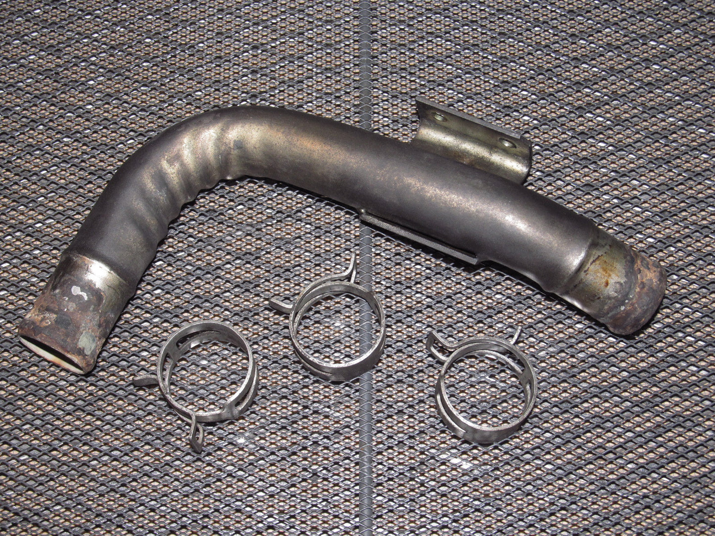 90 91 92 93 Mazda Miata OEM Lower Radiator Hose Connector Hard Pipe