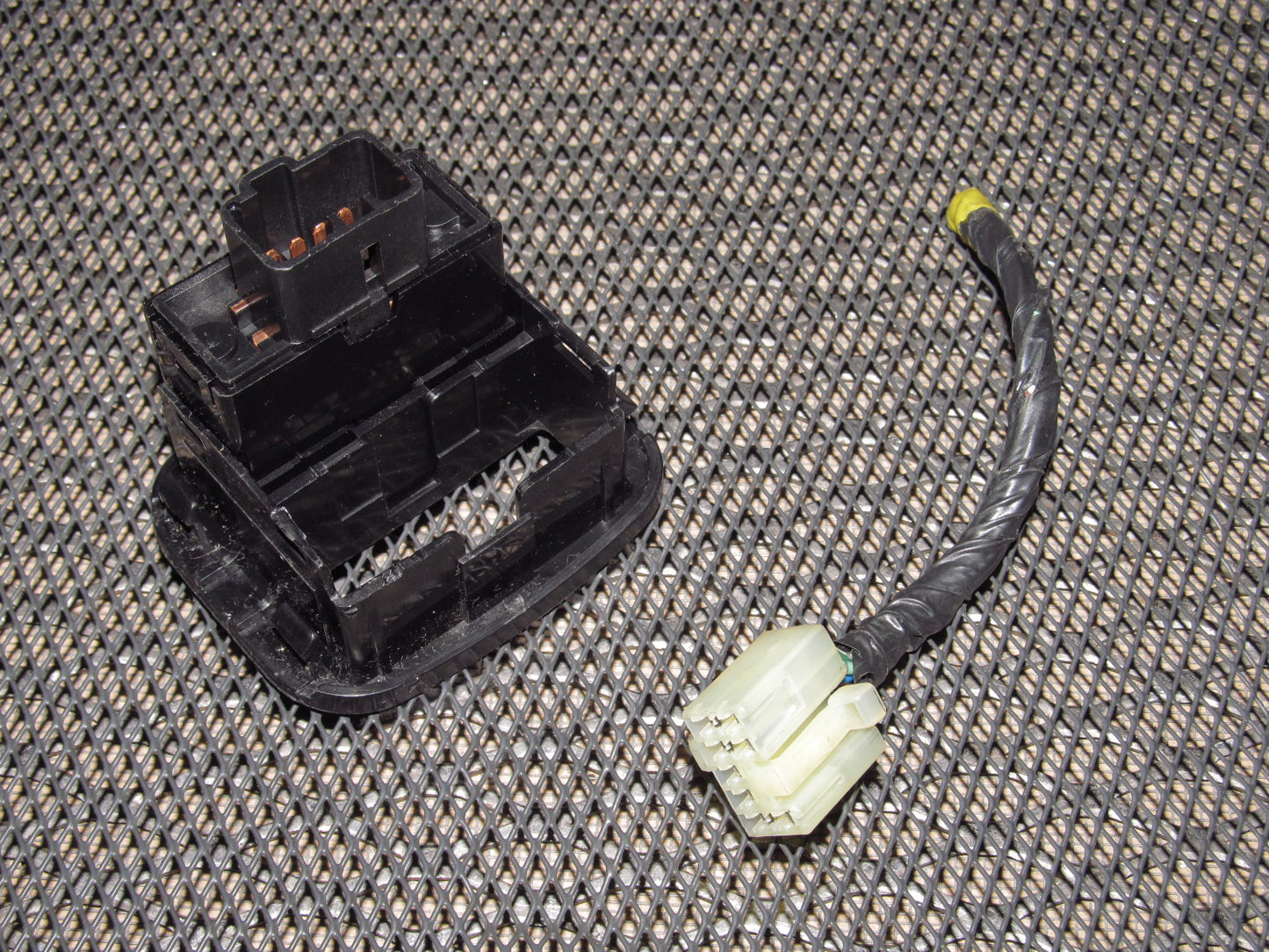 94 95 96 97 Mitsubishi 3000GT OEM Cruise Control Switch