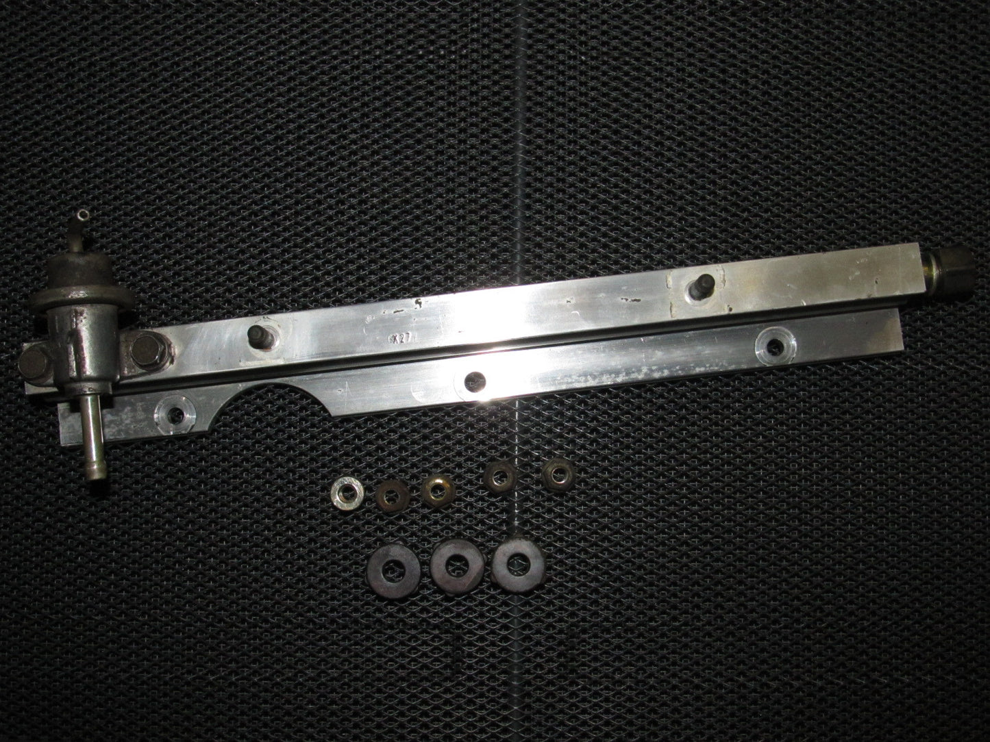 92 93 94 95 Honda Civic OEM D15B7 Fuel Rail & Regulator