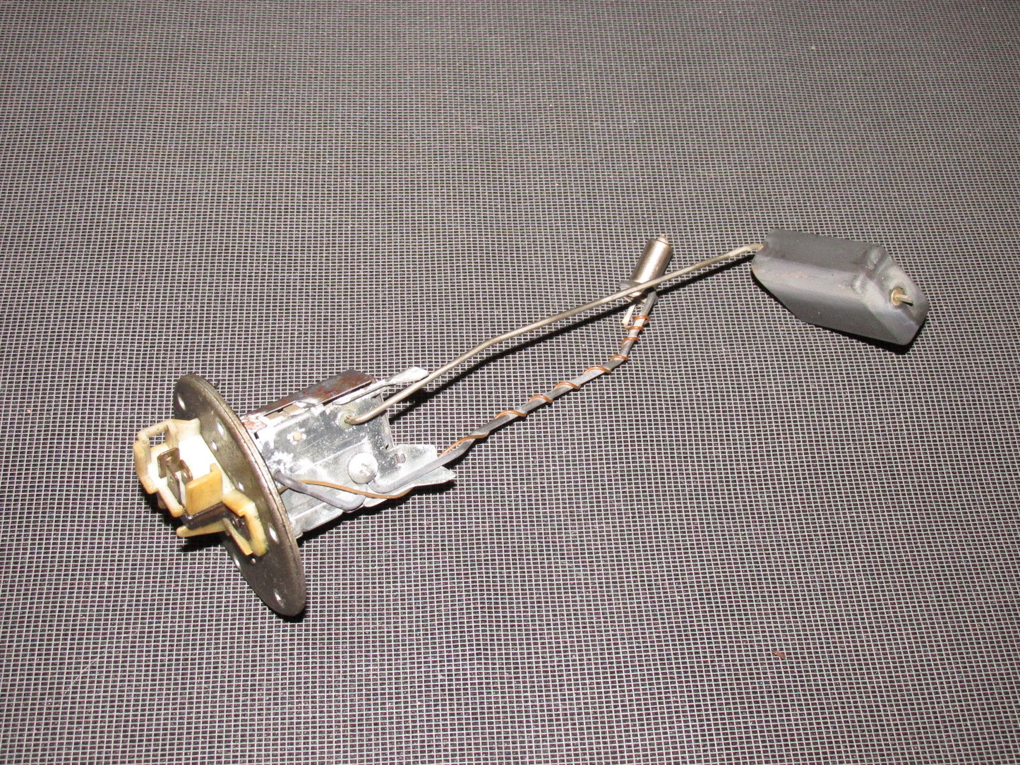 84 85 Mazda RX7 OEM 13B Fuel Floater Unit