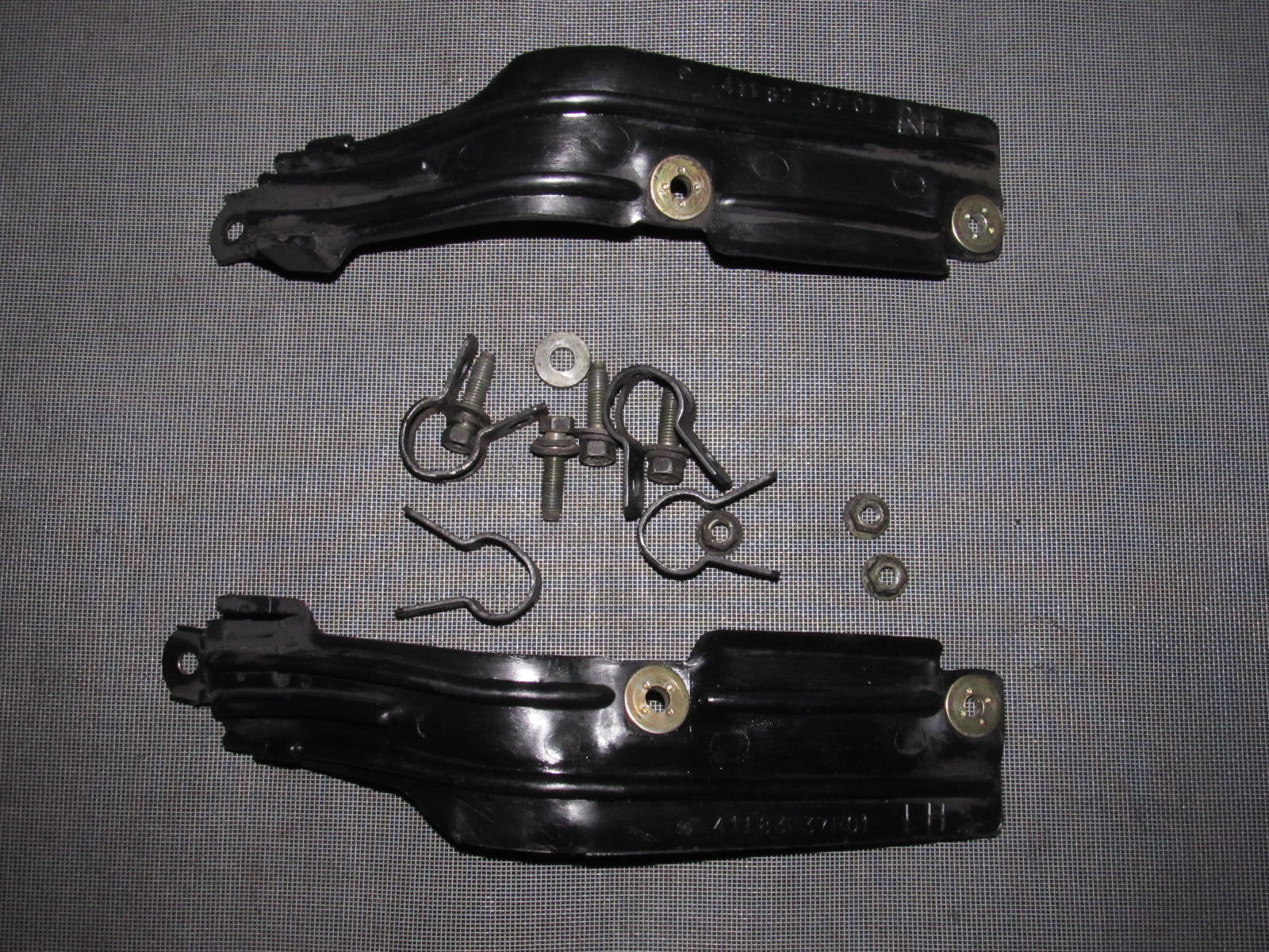 90-96 Nissan 300zx OEM Control Arm Tension Cover - Front Set