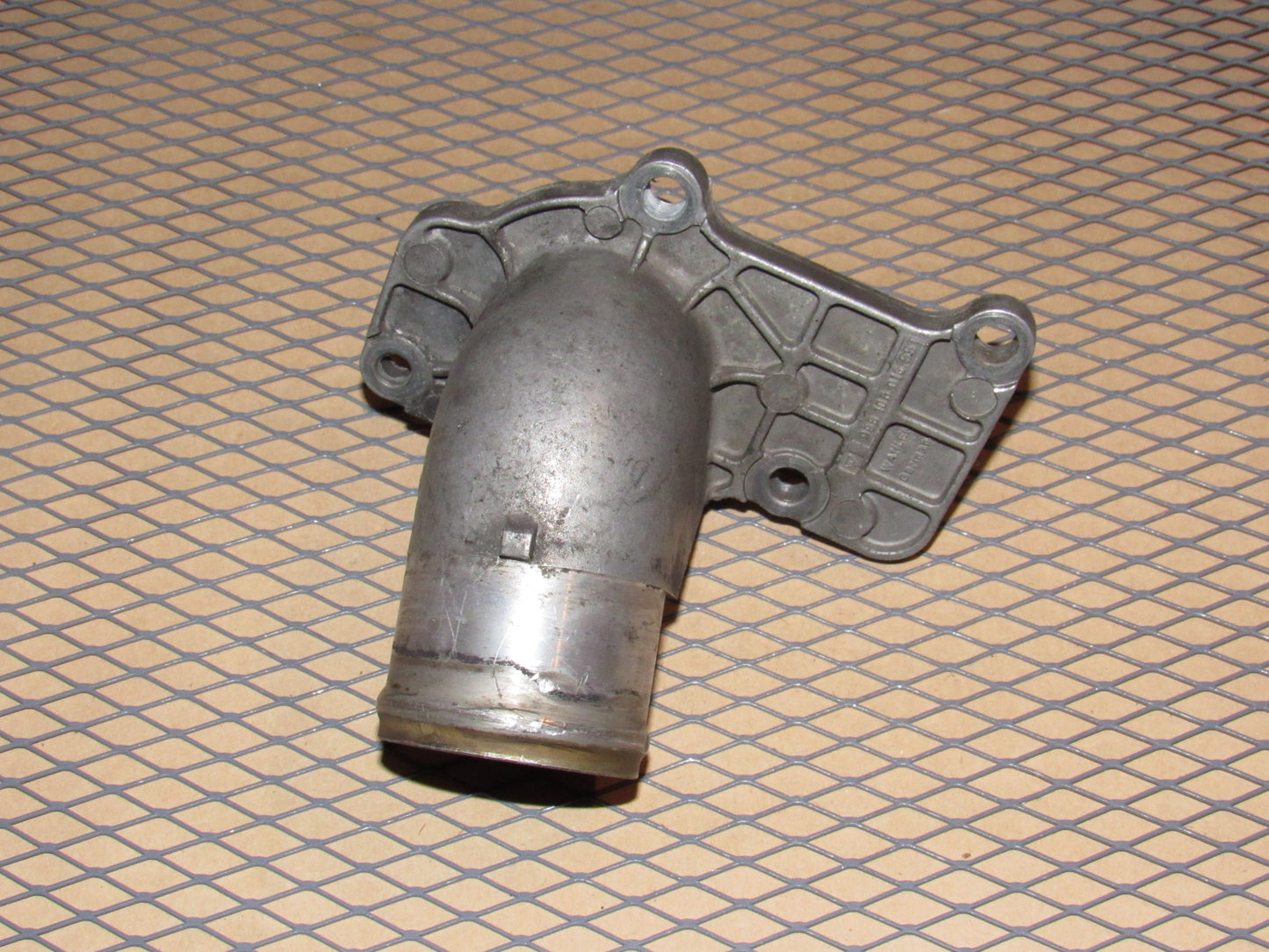 99 00 01 02 Porsche 911 Carrera OEM Thermostats Housing Water Neck
