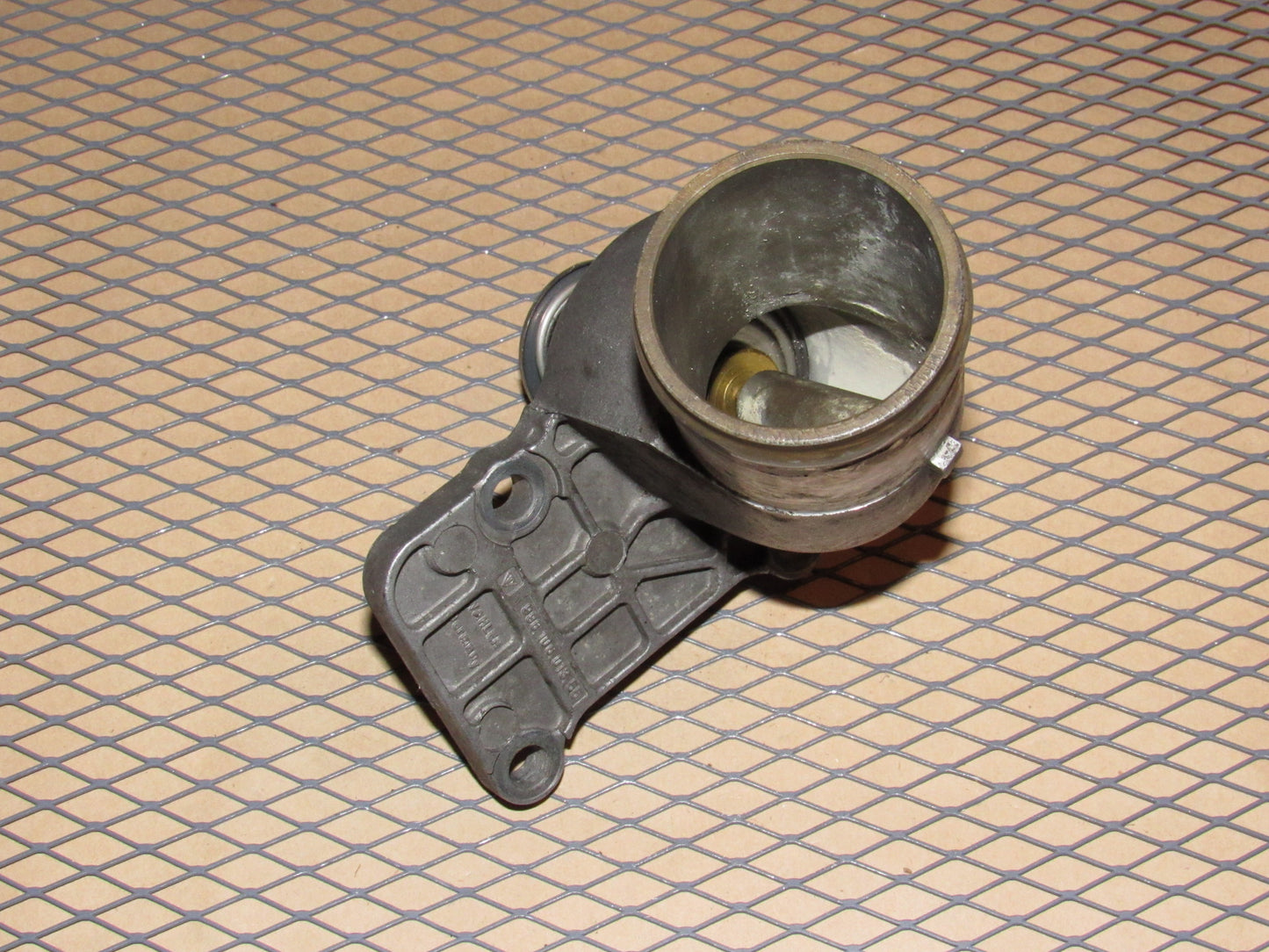 99 00 01 02 Porsche 911 Carrera OEM Thermostats Housing Water Neck