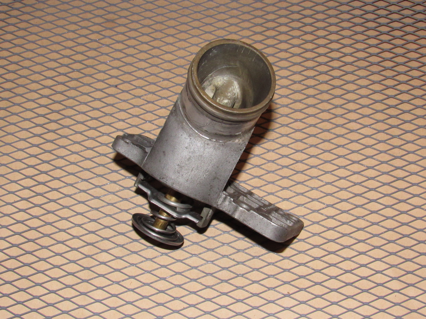 99 00 01 02 Porsche 911 Carrera OEM Thermostats Housing Water Neck