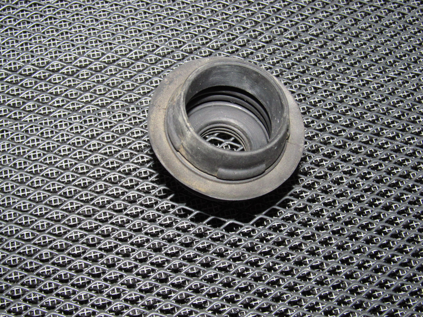 89 90 91 92 93 94 Nissan 240SX Hatchback Rear Wiper Motor Grommet