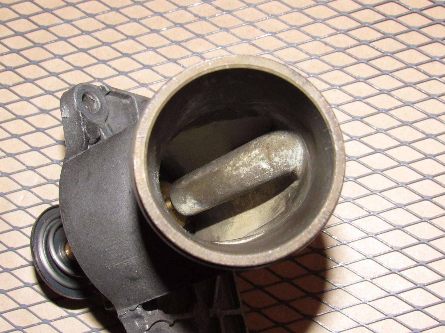 99 00 01 02 Porsche 911 Carrera OEM Thermostats Housing Water Neck