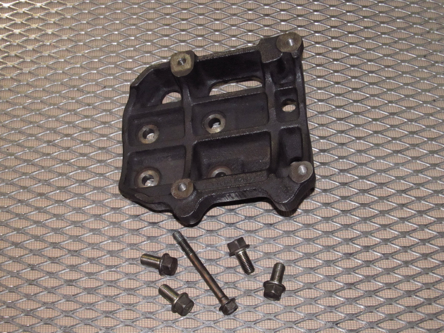 90 91 92 93 Mazda Miata OEM A/C Compressor Bracket