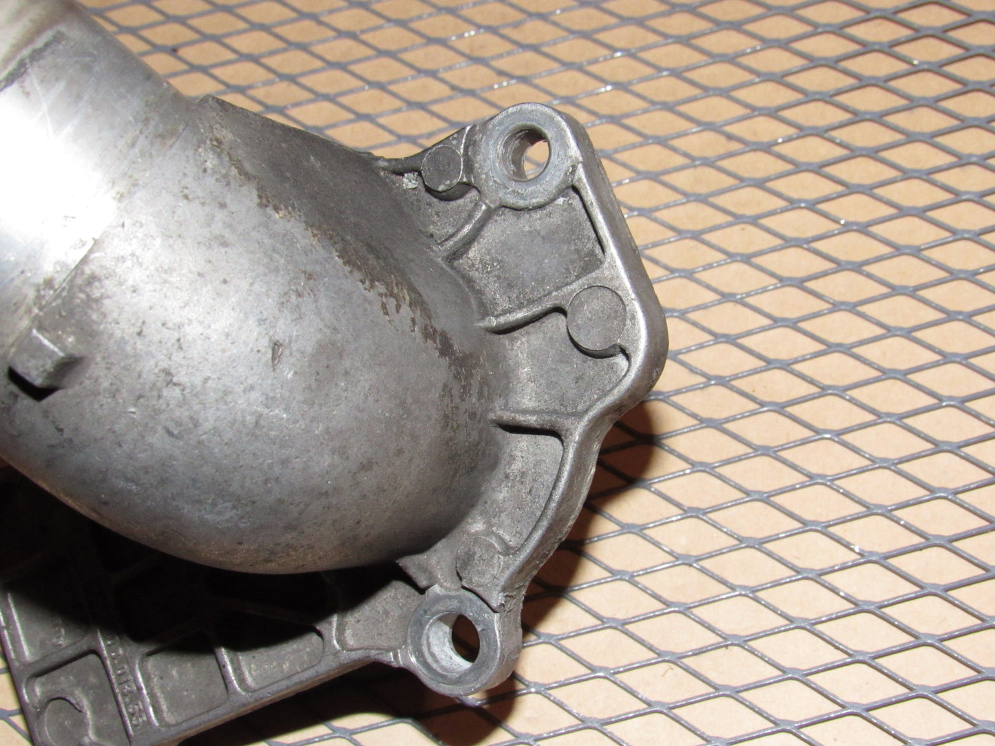 99 00 01 02 Porsche 911 Carrera OEM Thermostats Housing Water Neck
