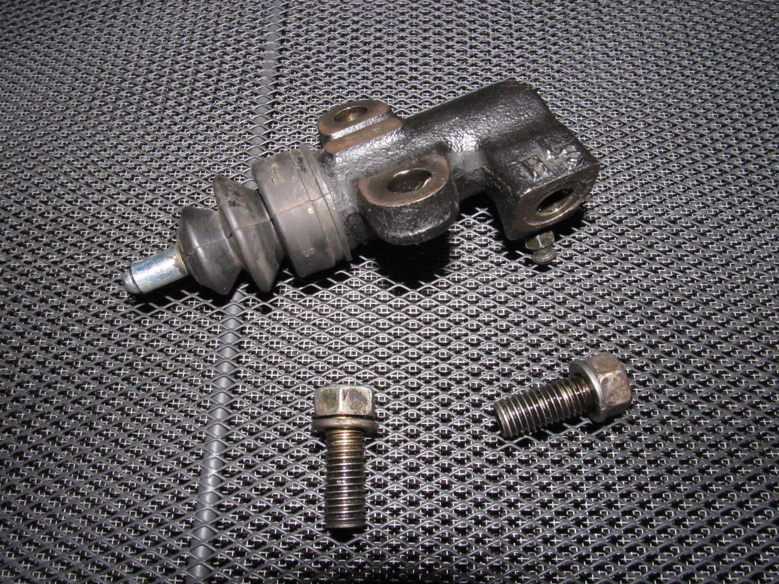 90 91 92 93 94 95 96 Nissan 300zx Clutch Slave Cylinder