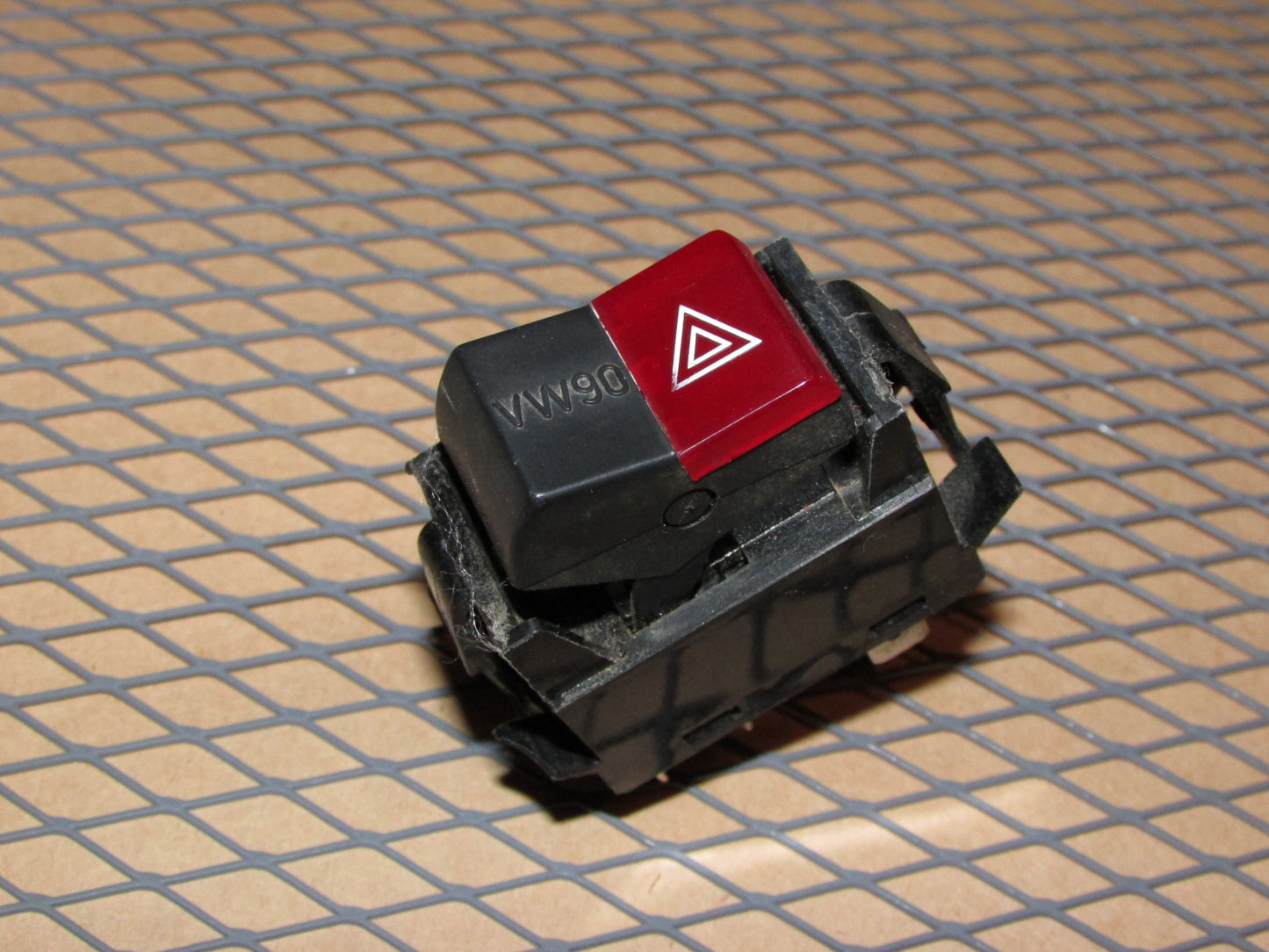 86 87 88 89 90 91 Volkswagen Vanagon OEM Hazard Light Switch