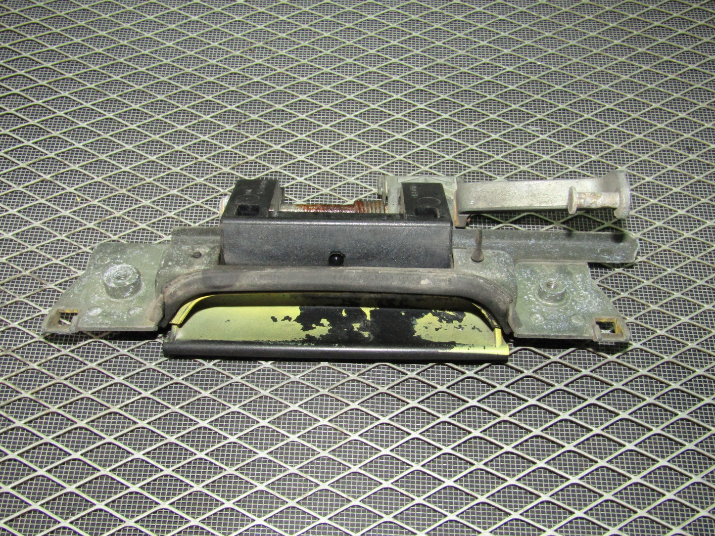 1992-1995 BMW 325 Sedan OEM Exterior Door Handle - Rear Right
