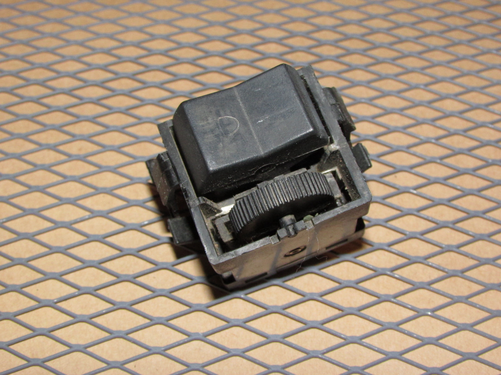 86 87 88 89 90 91 Volkswagen Vanagon OEM Headlight & Dimmer Light Switch