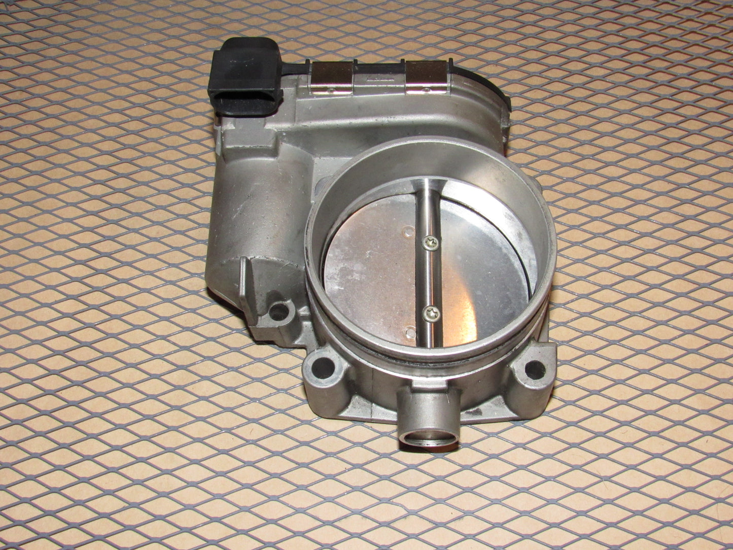 99 00 01 02 Porsche 911 Carrera OEM Throttle Body