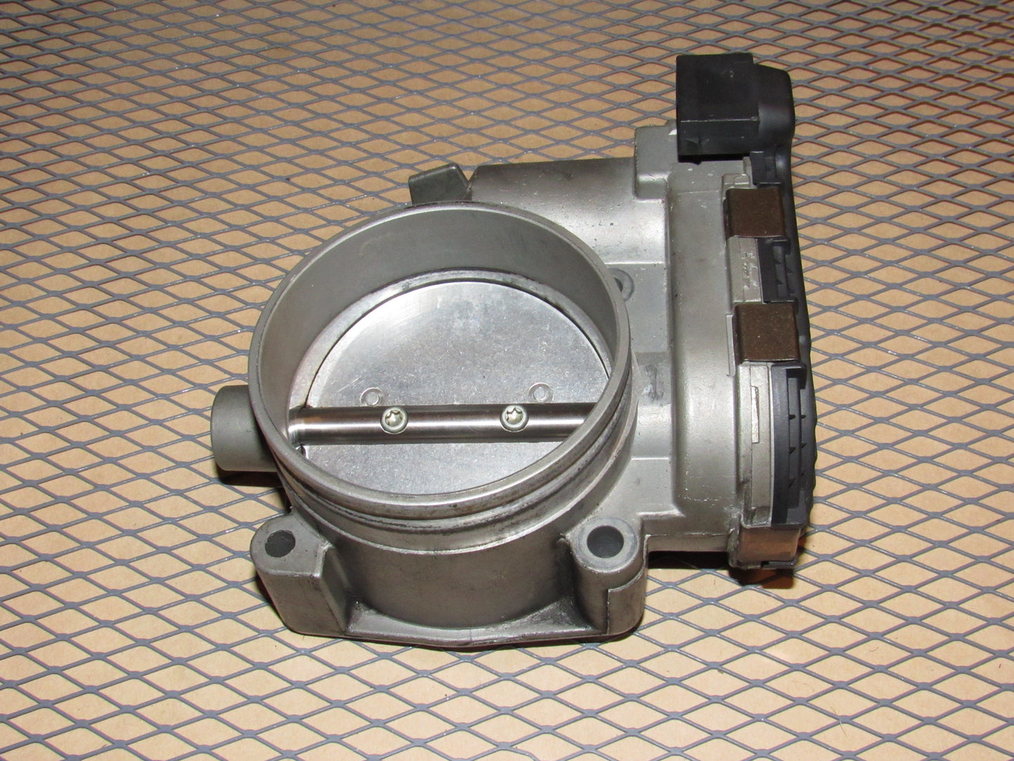 99 00 01 02 Porsche 911 Carrera OEM Throttle Body