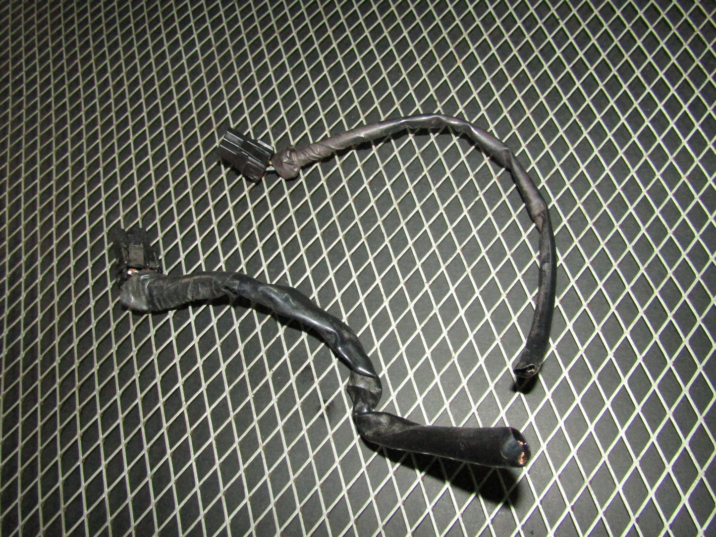 94 95 96 97 Mitsubishi 3000GT OEM Rear Speaker Pigtail Harness
