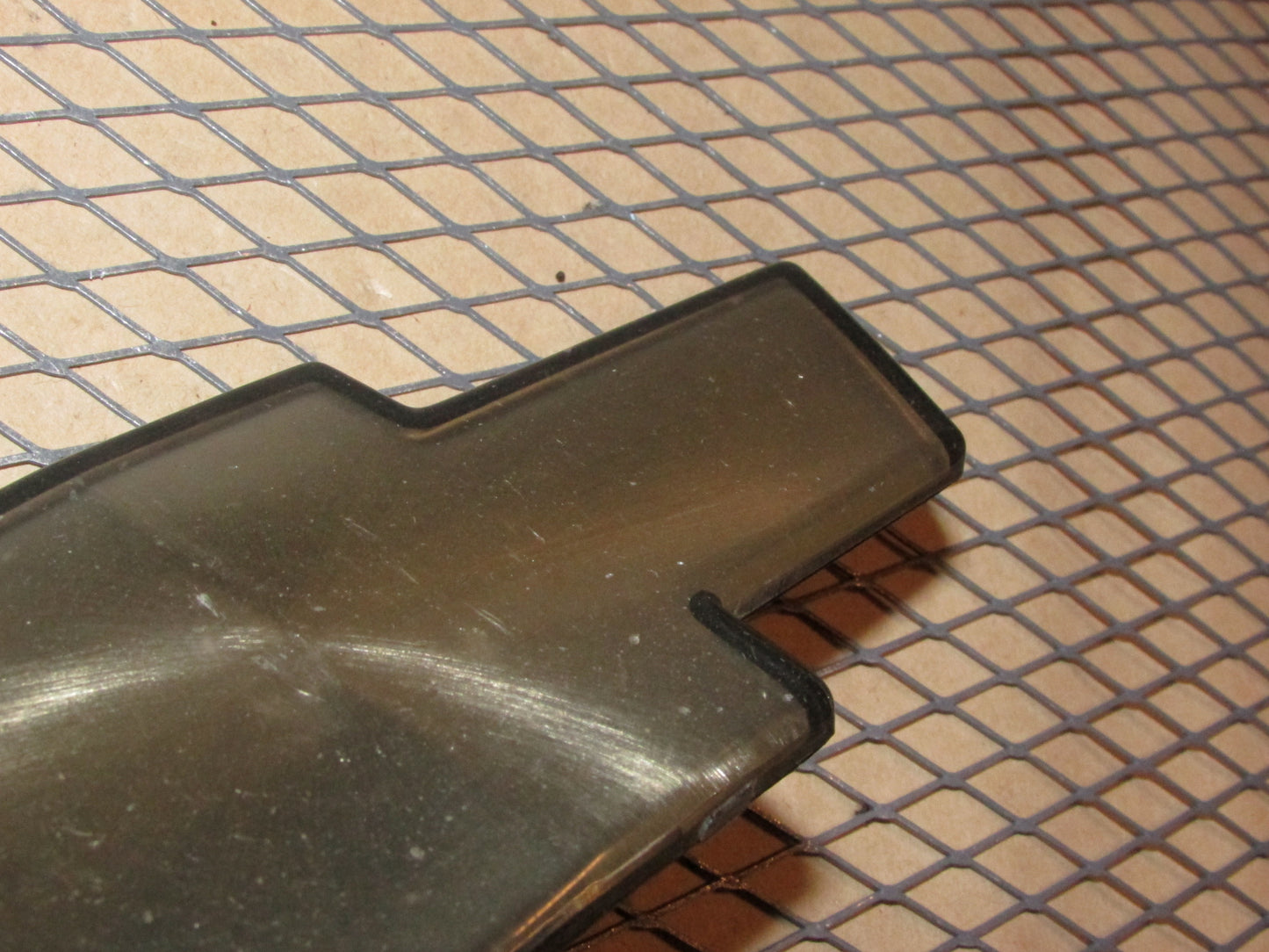 98 99 00 01 02 03 04 05 Chevrolet Blazer OEM Front Bumper Grille Bow Tie Emblem Badge