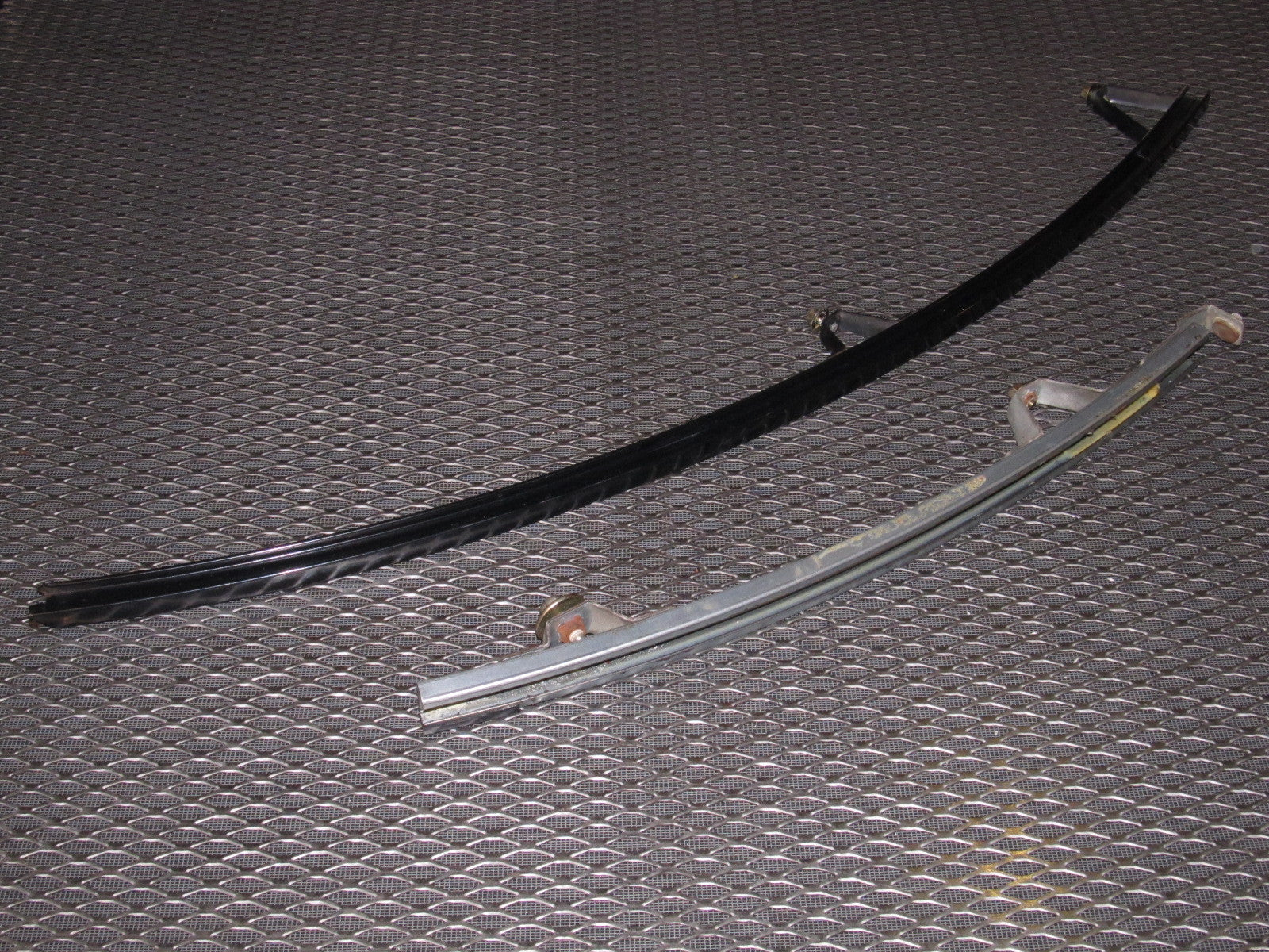 86 87 88 Mazda RX7 OEM Convertible Window Guide - Left Set – Autopartone