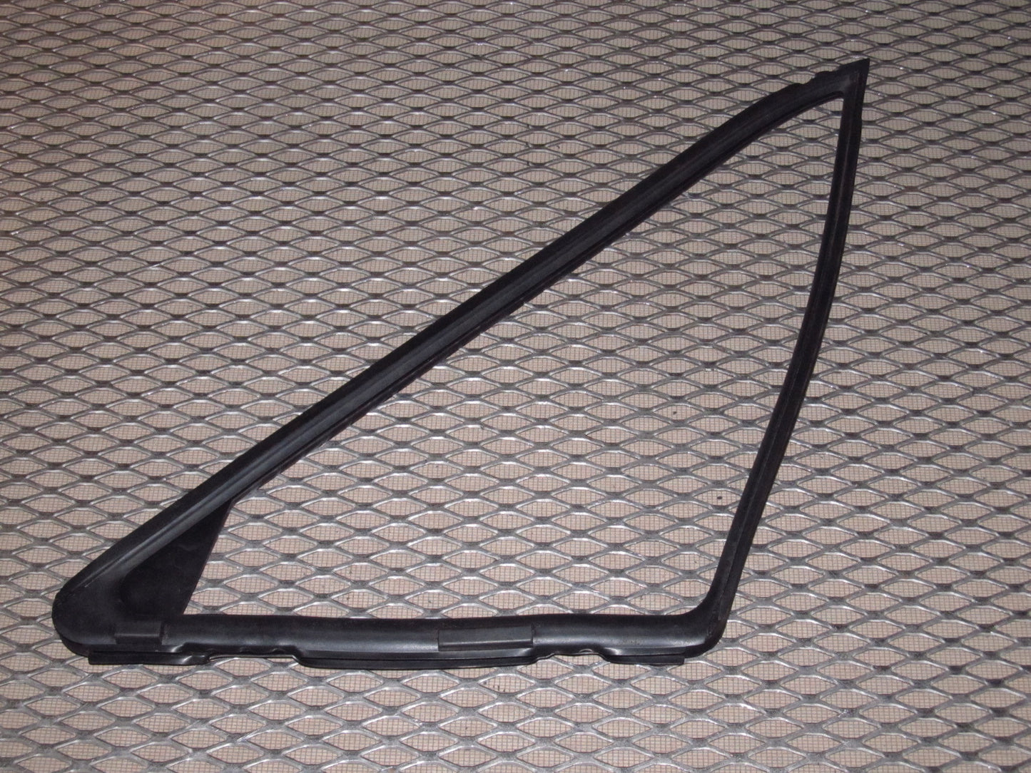 94 95 96 97 Mazda Miata OEM Front Quarter Window Moulding - Left