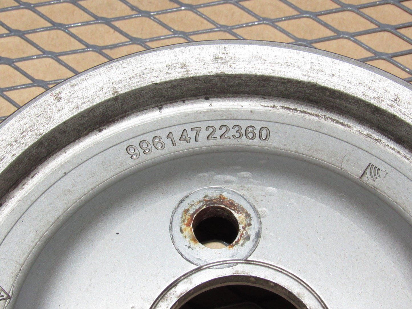 99 00 01 02 Porsche 911 Carrera OEM Power Steering Pump Pulley