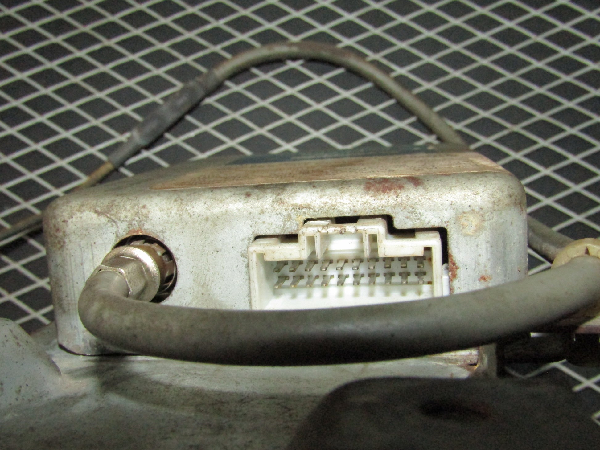 94 95 96 Mitsubishi 3000GT OEM Keyless Entry Module Computer – Autopartone