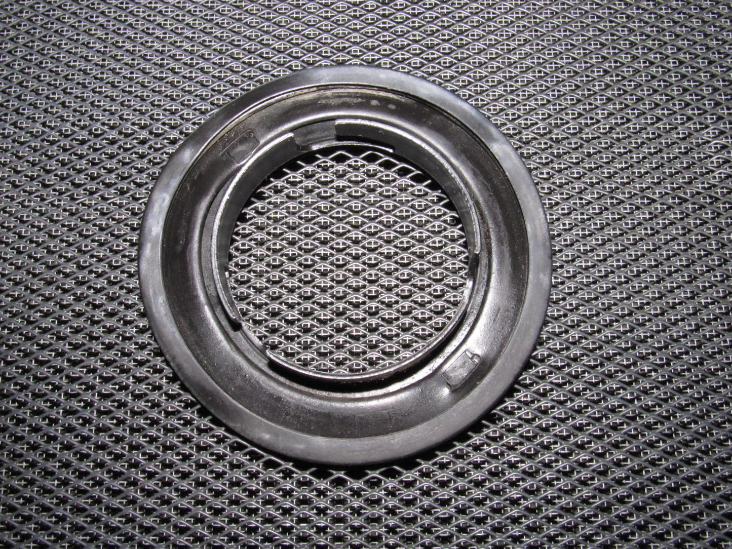 90 91 92 93 94 95 96 Nissan 300zx OEM Gas Filler Tube Bezel Gasket