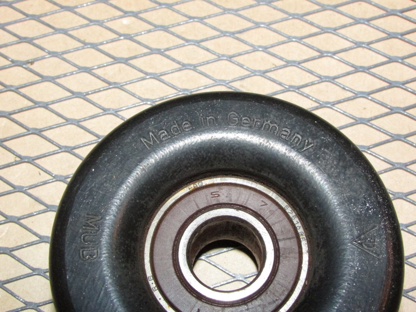 99 00 01 02 Porsche 911 Carrera OEM Power Steering Alternator Tensioner Idler Pulley