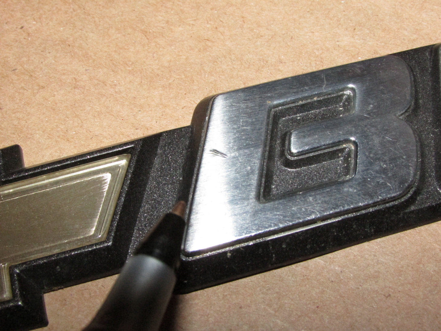 98 99 00 01 02 03 04 05 Chevrolet Blazer OEM Rear Door Tailgate Blazer Emblem Badge
