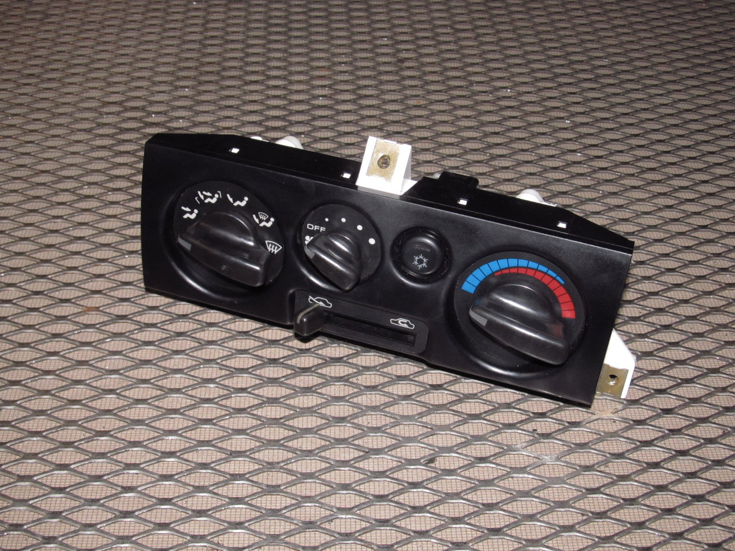 94 95 96 97 Mitsubishi 3000GT OEM Climate Control