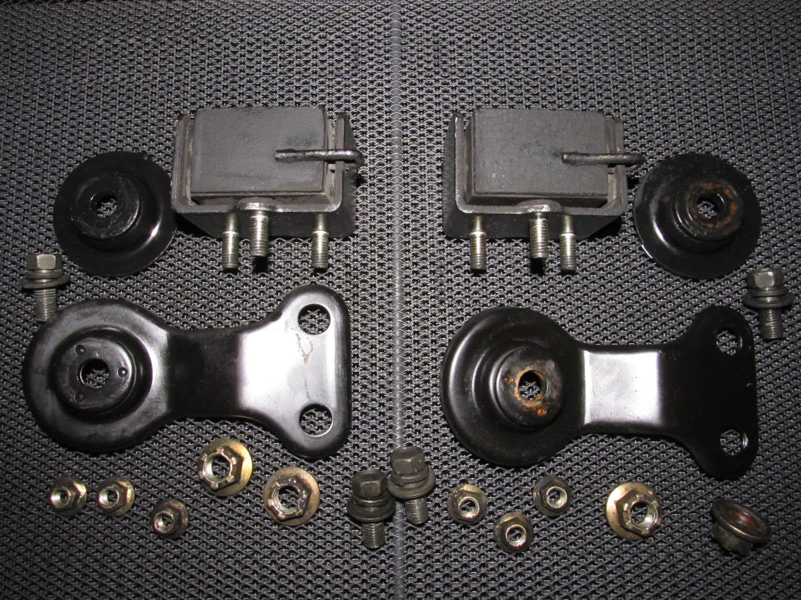 90-96 Nissan 300zx Rear Sub Frame Mount & Bracket - Rear Set
