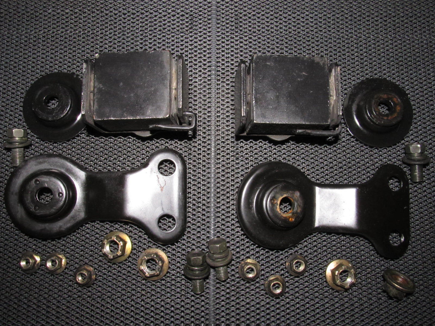 90-96 Nissan 300zx Rear Sub Frame Mount & Bracket - Rear Set