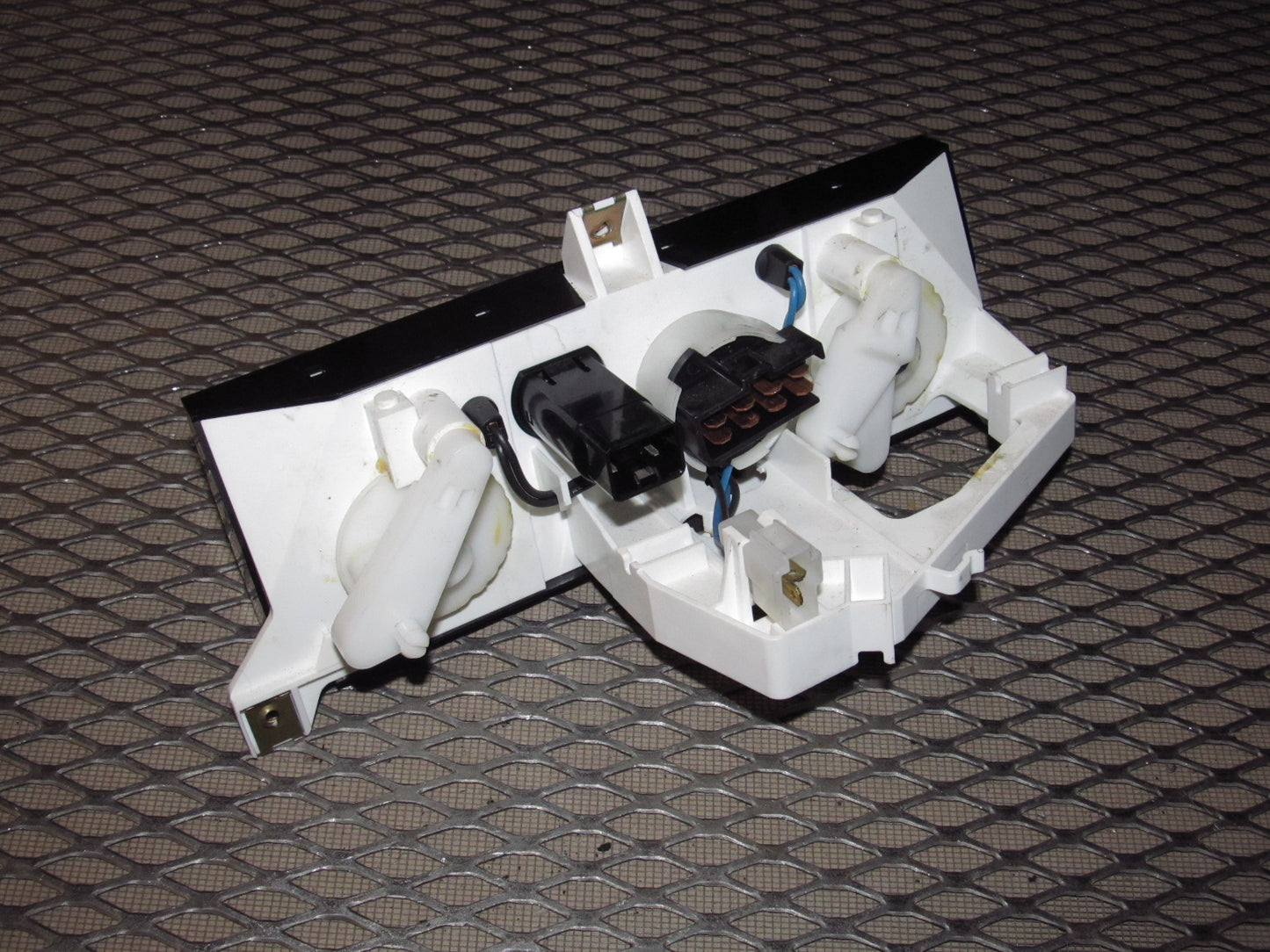 94 95 96 97 Mitsubishi 3000GT OEM Climate Control