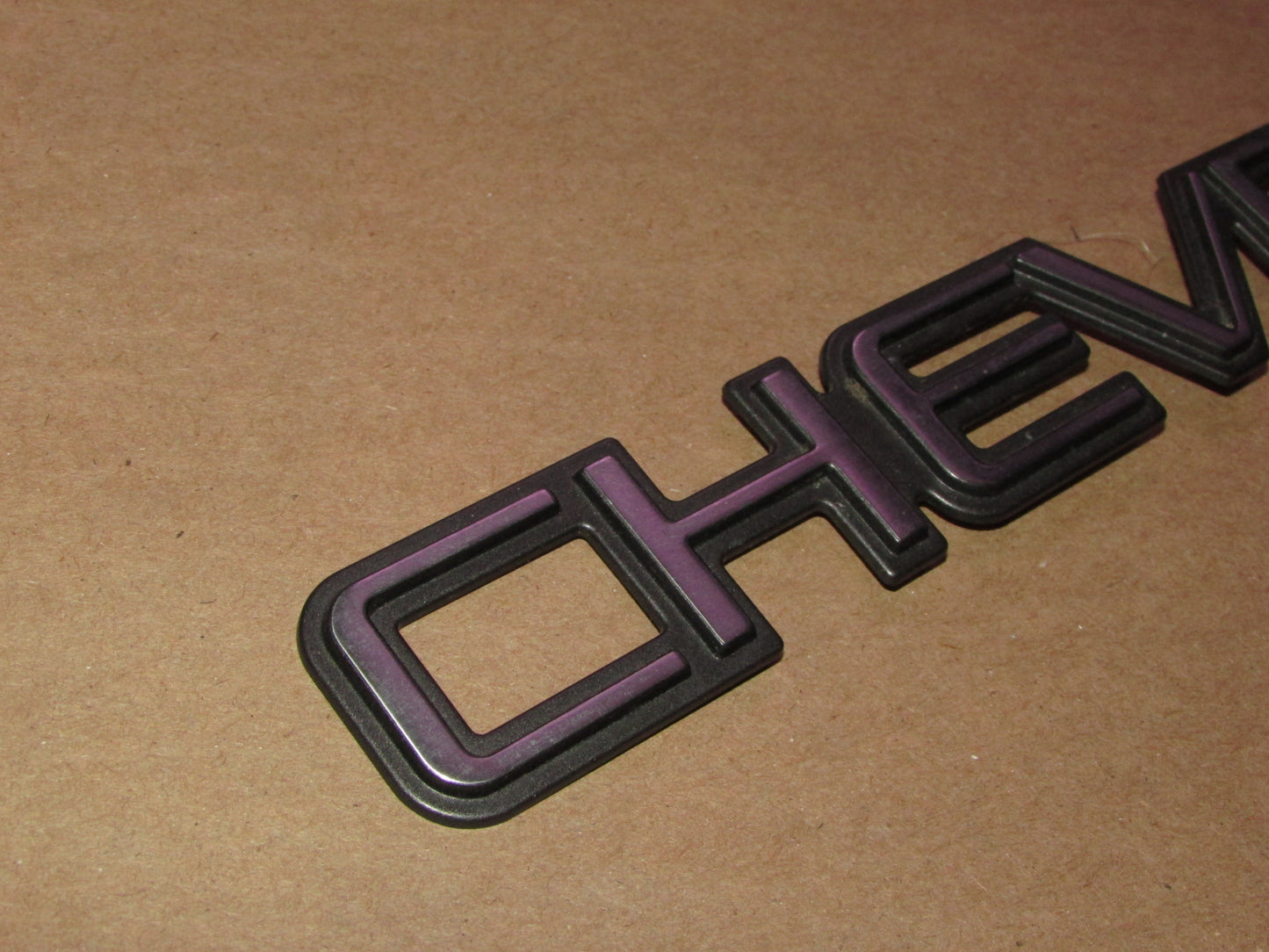02 03 04 05 Chevrolet TrailBlazer OEM Rear Door Tailgate Chevrolet Emblem Badge