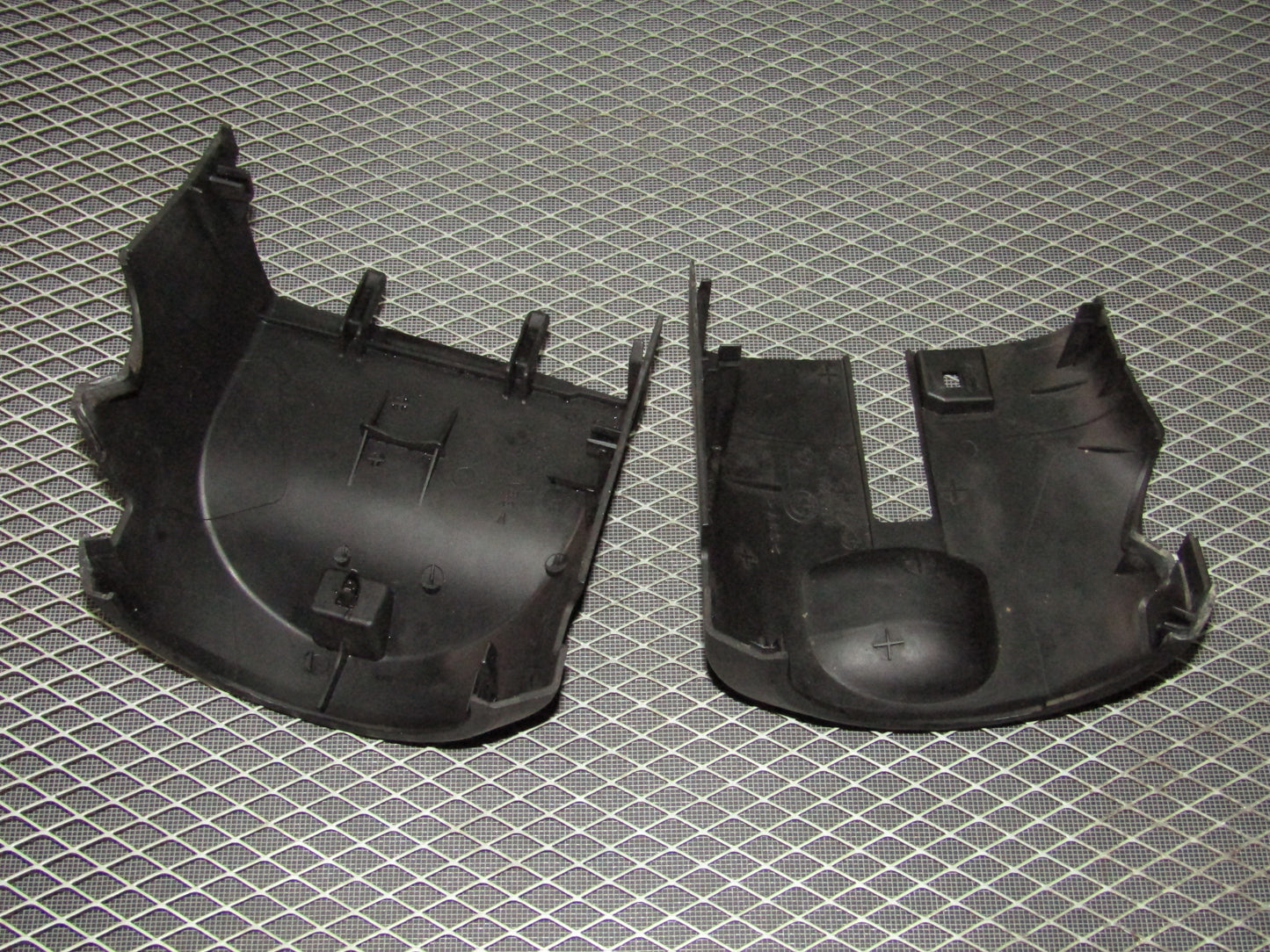 1992-1995 BMW 325 Sedan OEM Steering Column Cover