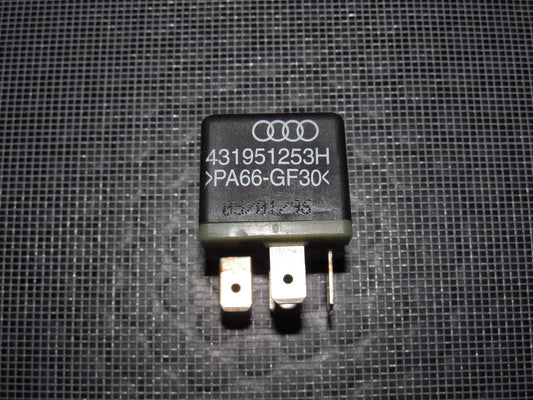 Audi & Volkswagen Universal Relay 431951253H