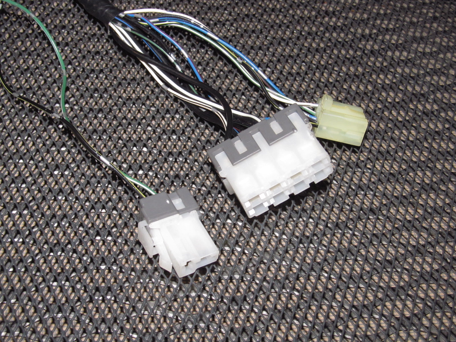94 95 96 97 Mitsubishi 3000GT OEM Climate Control Pigtail Harness