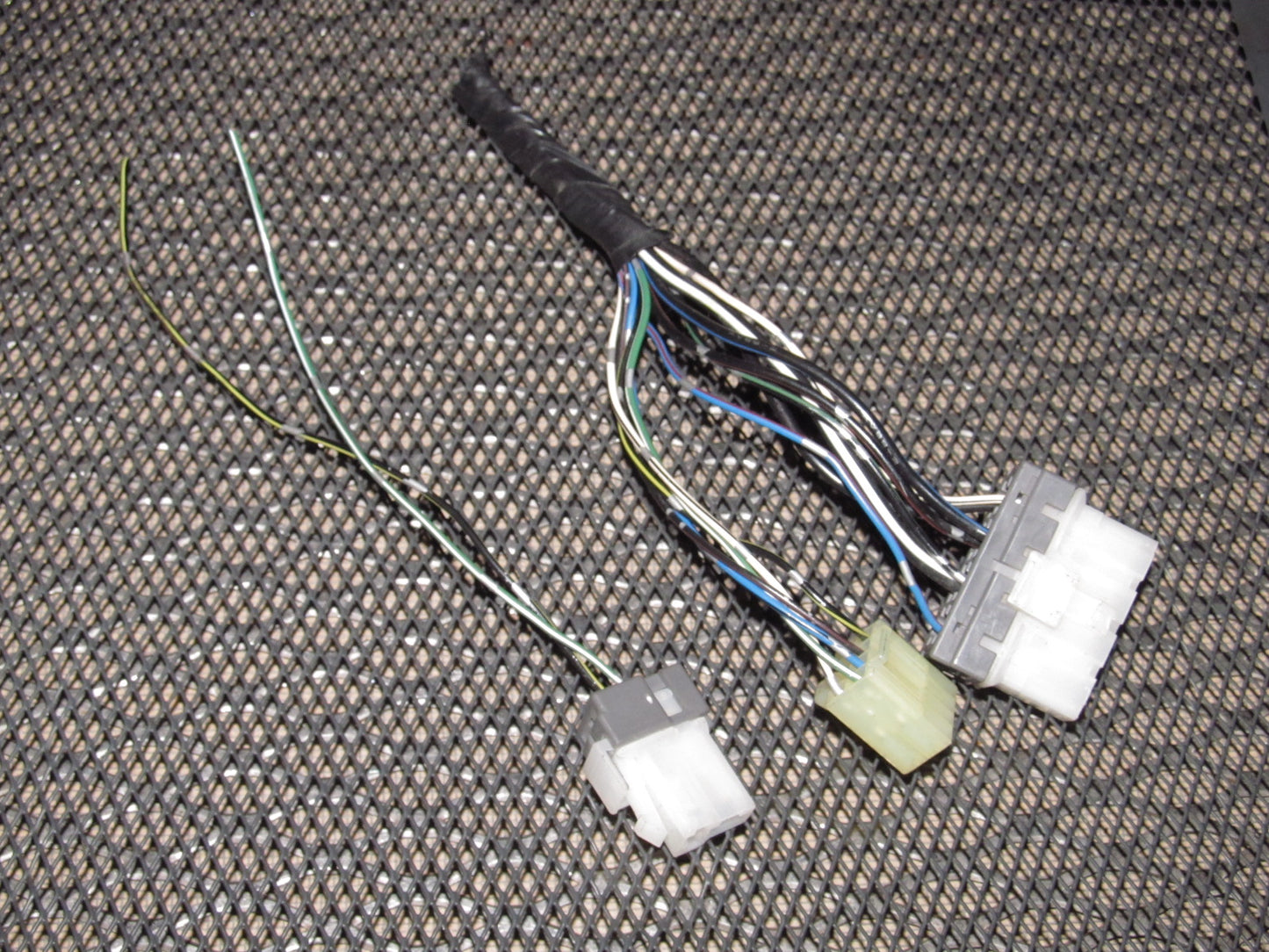 94 95 96 97 Mitsubishi 3000GT OEM Climate Control Pigtail Harness