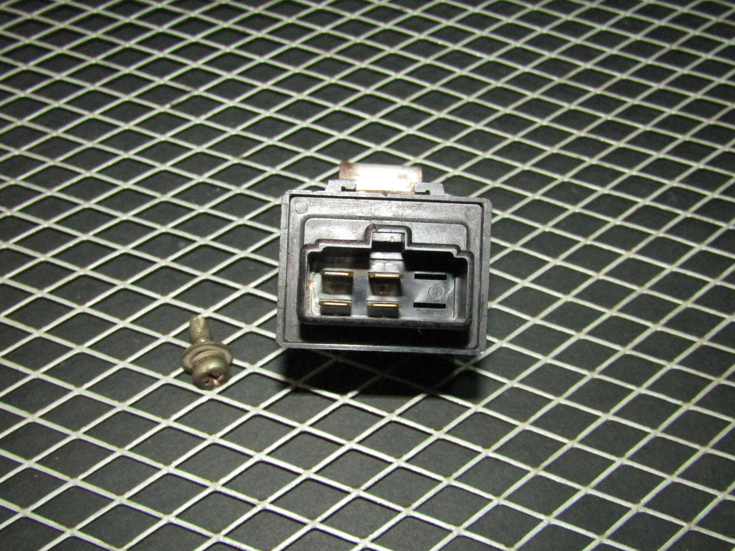 94 95 96 97 Mitsubishi 3000GT OEM MB510925 Relay