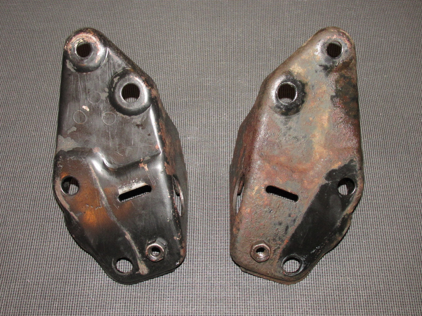 84 85 Mazda RX7 OEM Front Strut Rod Bracket - Sub Frame