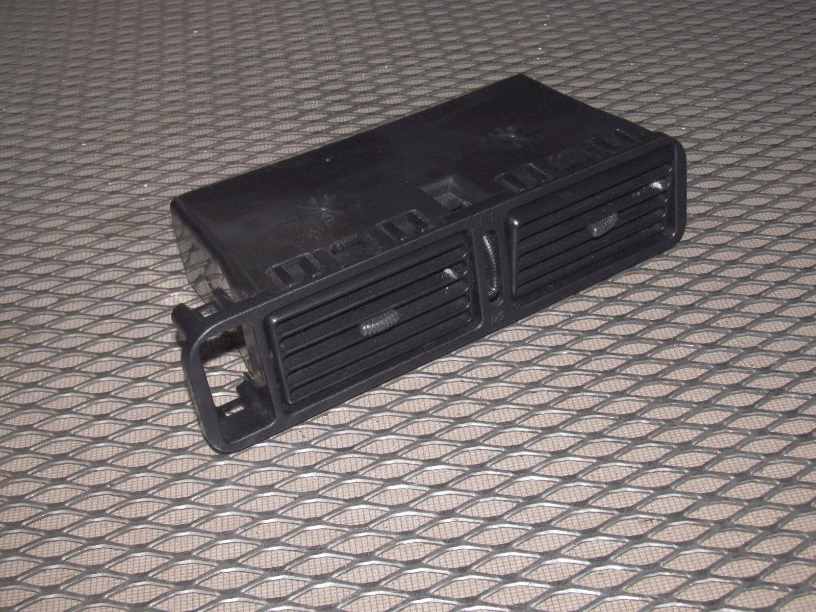 94 95 96 97 Mitsubishi 3000GT OEM Dash A/C Heater Center Vent