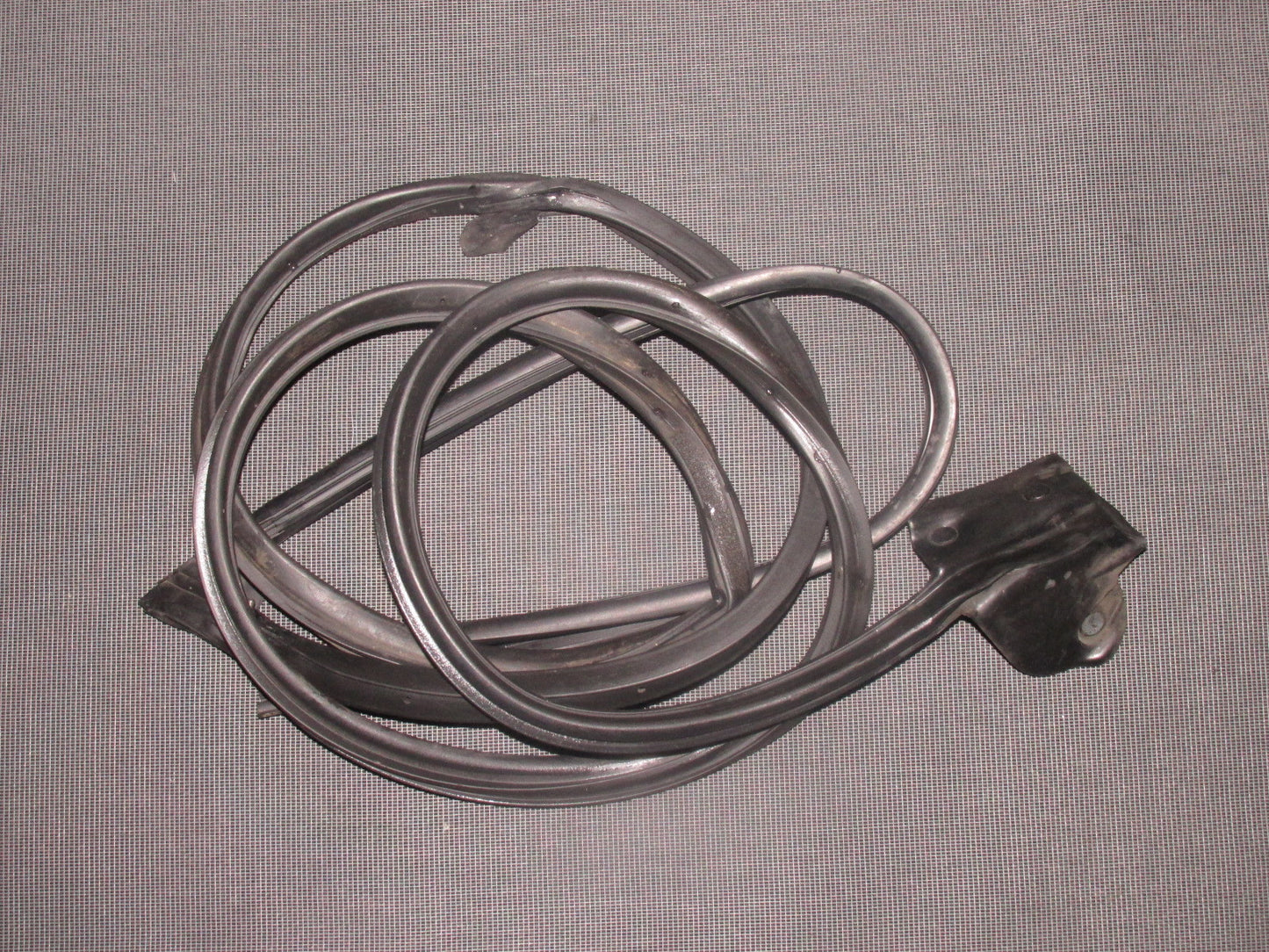 94 95 96 97 Mazda Miata OEM Door Weather Stripping Moulding - Right