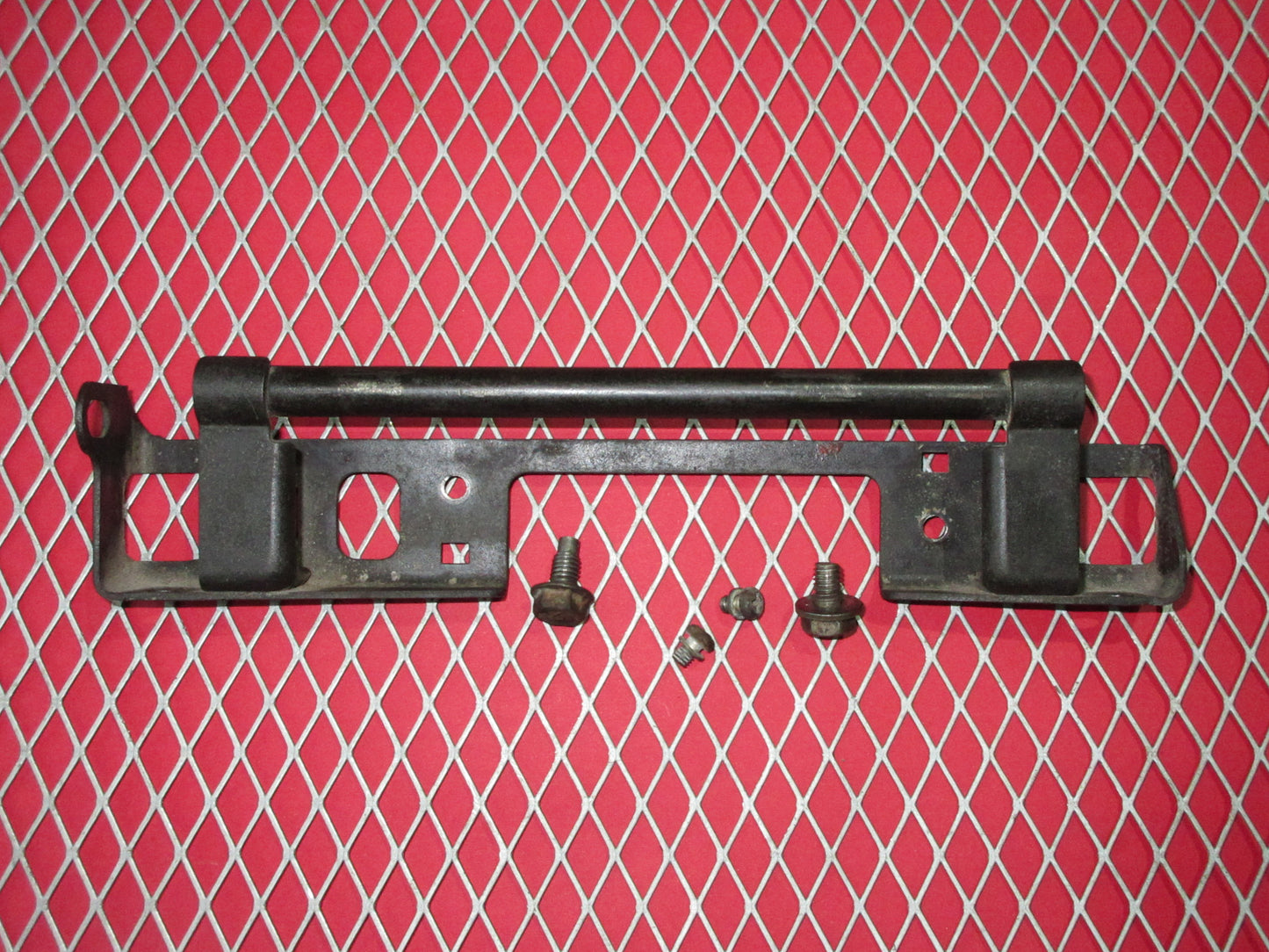 92 93 Lexus ES300 OEM Fuel Rail Mounting Bracket