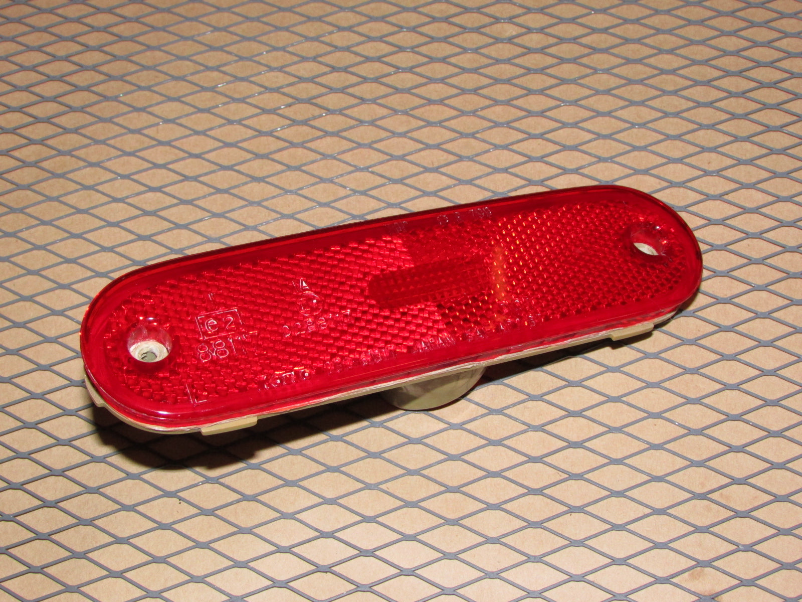 99 00 01 02 03 04 05 Mazda Miata OEM Rear Side Marker Light Lamp - Left