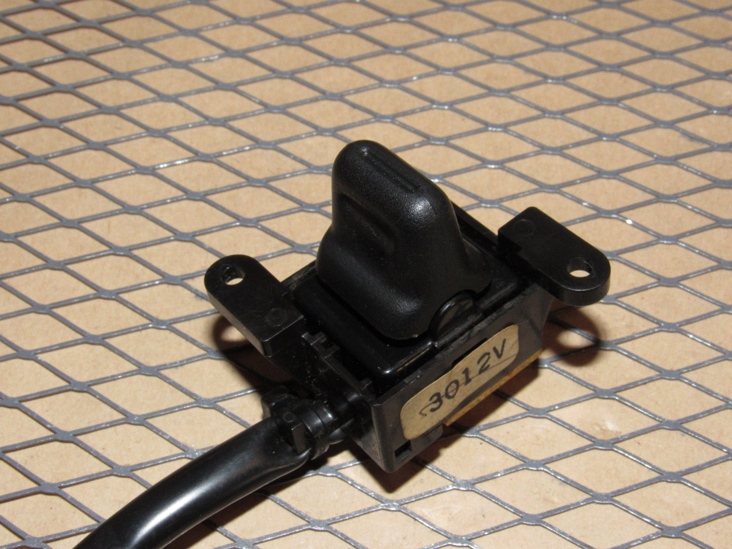 91 92 93 94 95 Acura Legend OEM Power Door Lock Switch