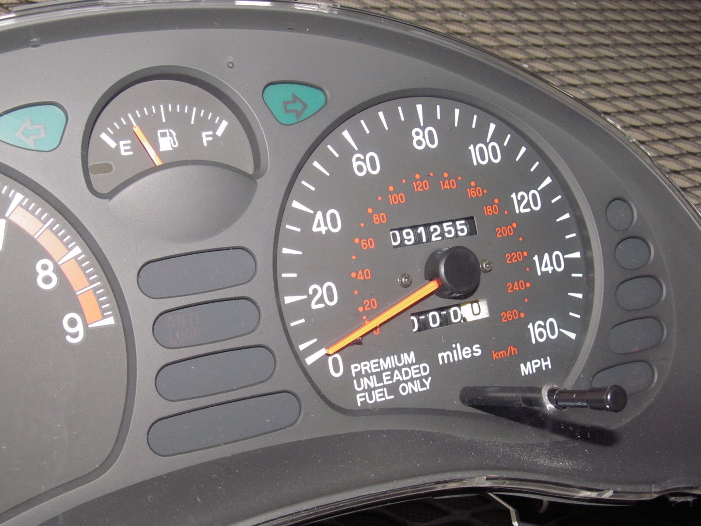 97 Mitsubishi 3000GT OEM Speedometer Instrument Cluster