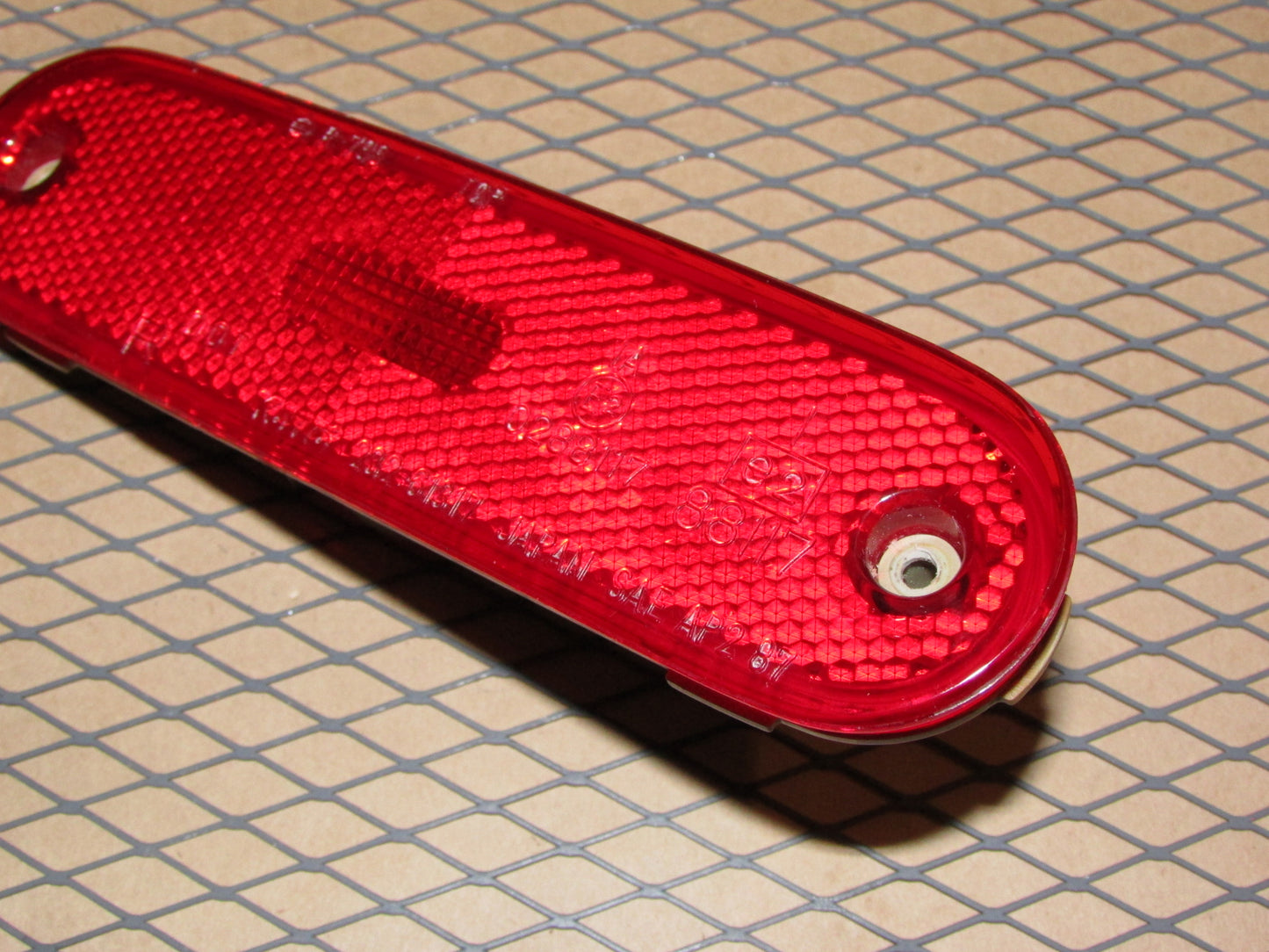 99 00 01 02 03 04 05 Mazda Miata OEM Rear Side Marker Light Lamp - Right
