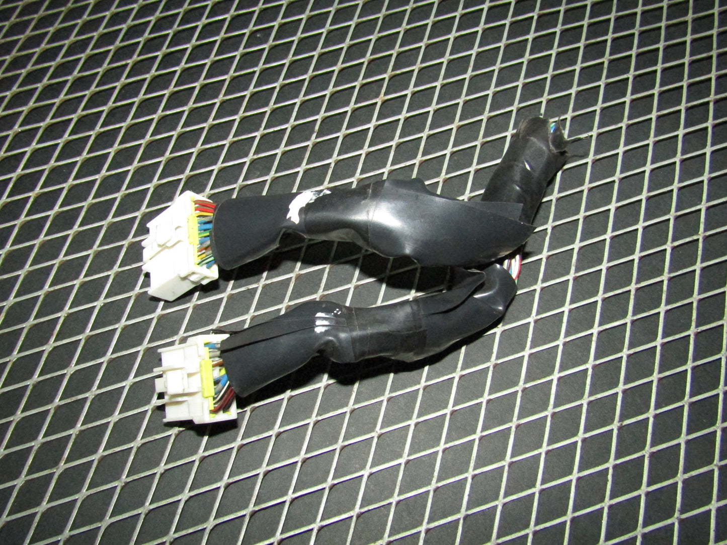 94 95 96 97 Mitsubishi 3000GT OEM ETACS Computer Module Pigtail Harness
