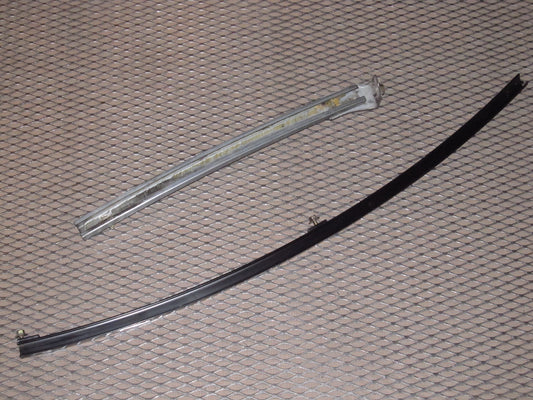 94 95 96 97 Mazda Miata OEM Door Window Guide - Right