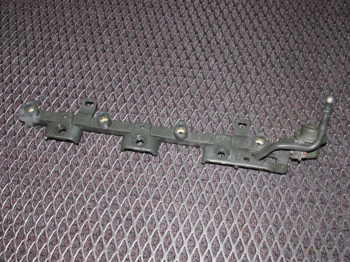 99 00 Mazda Miata OEM Fuel Rail & Regulator